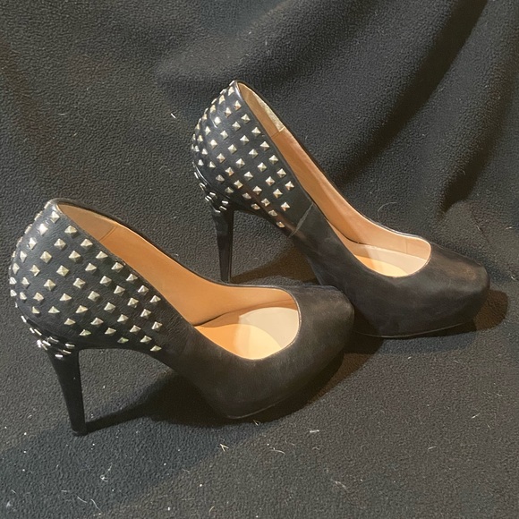 Dolce Vita studded heels - Picture 2 of 4